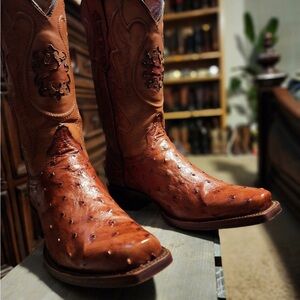 Genuine Full Quill Ostrich Leather  Cognac Western Boots. Size 9.5 EE